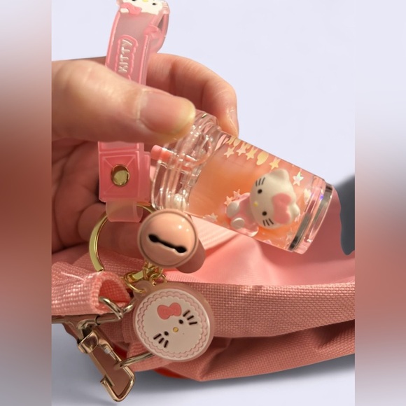 Sanrio Hello Kitty Fashionable Travel Duffle Bag - NEW - Picture 6 of 8